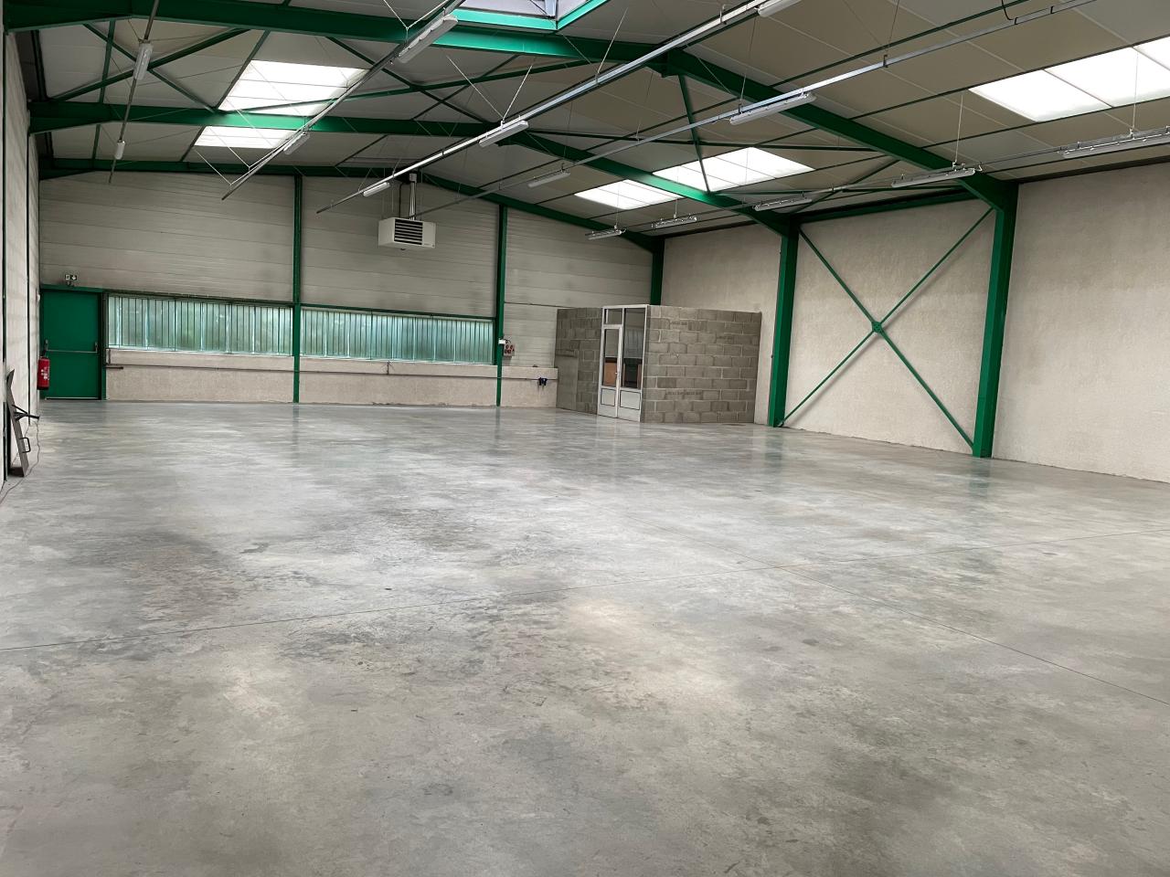 Local d'activité Saint-Genis-Laval 375m² Location local d'activité Saint-Genis-Laval Rhône OLACT2109379 4